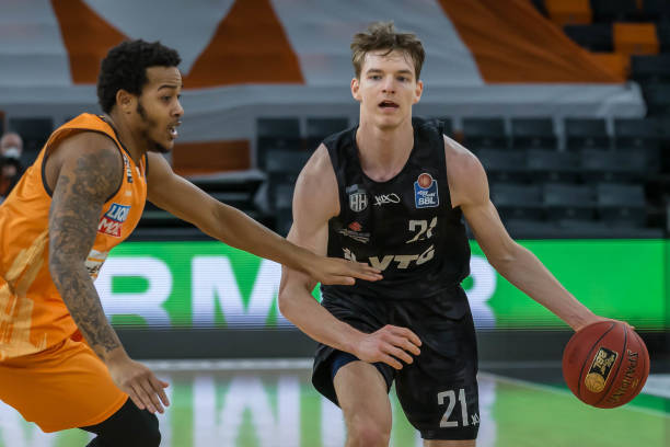 资格赛的重 资格赛的重