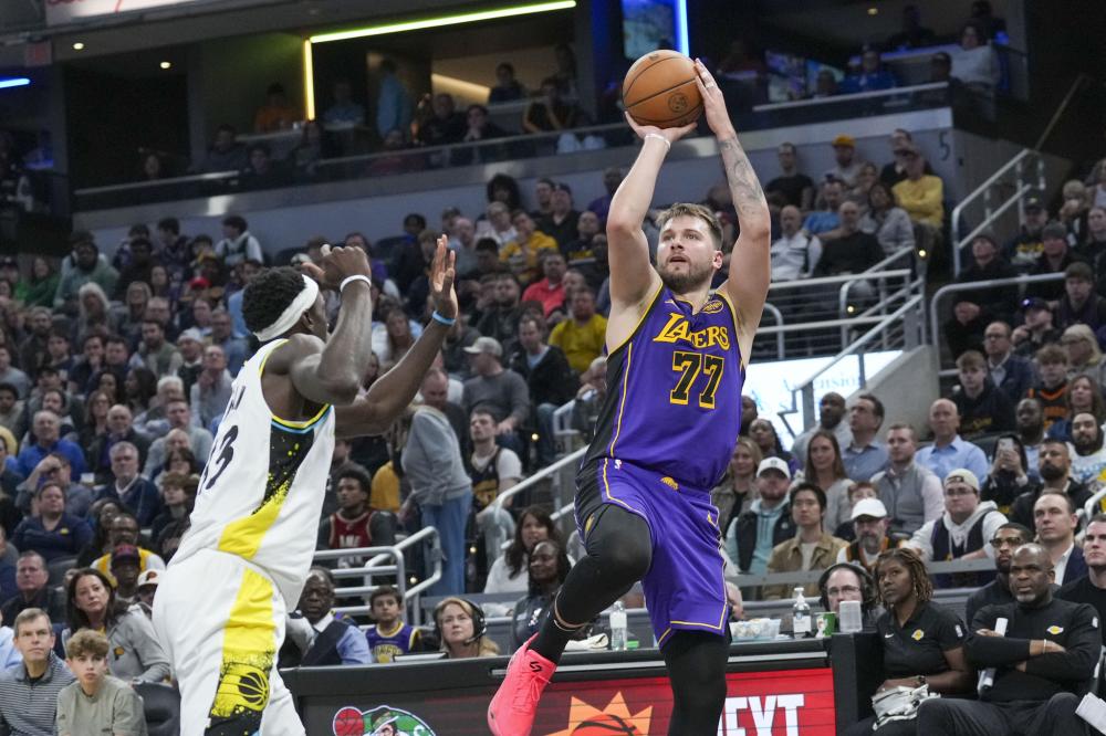 逆足射门 逆足射门